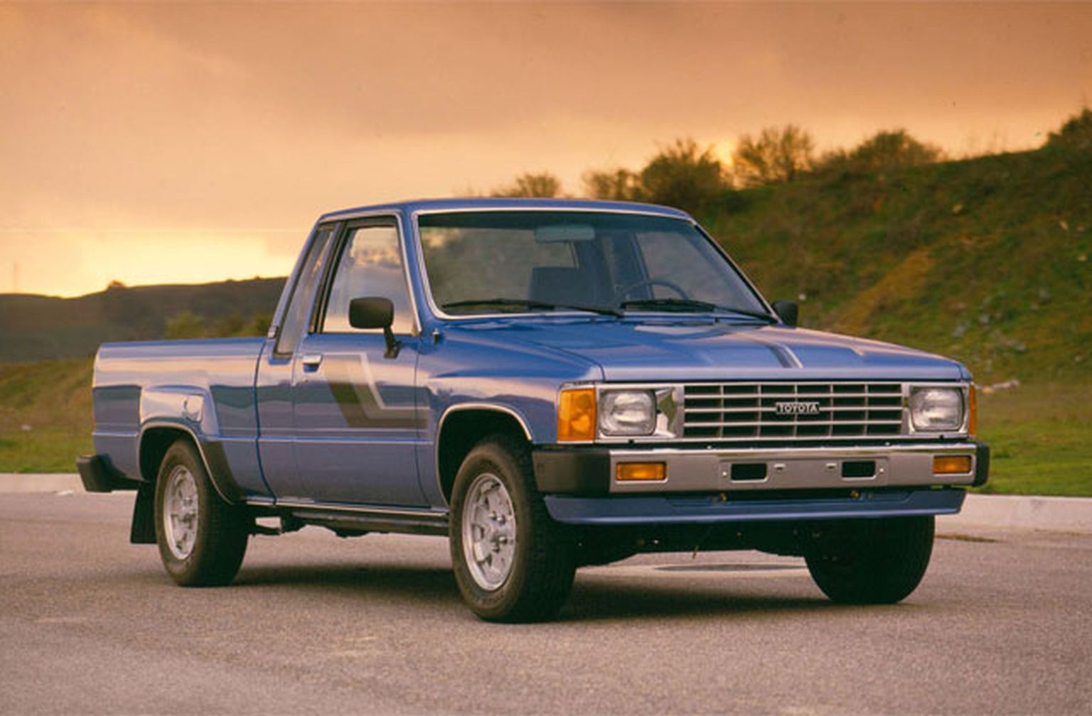 Toyota Hilux IV