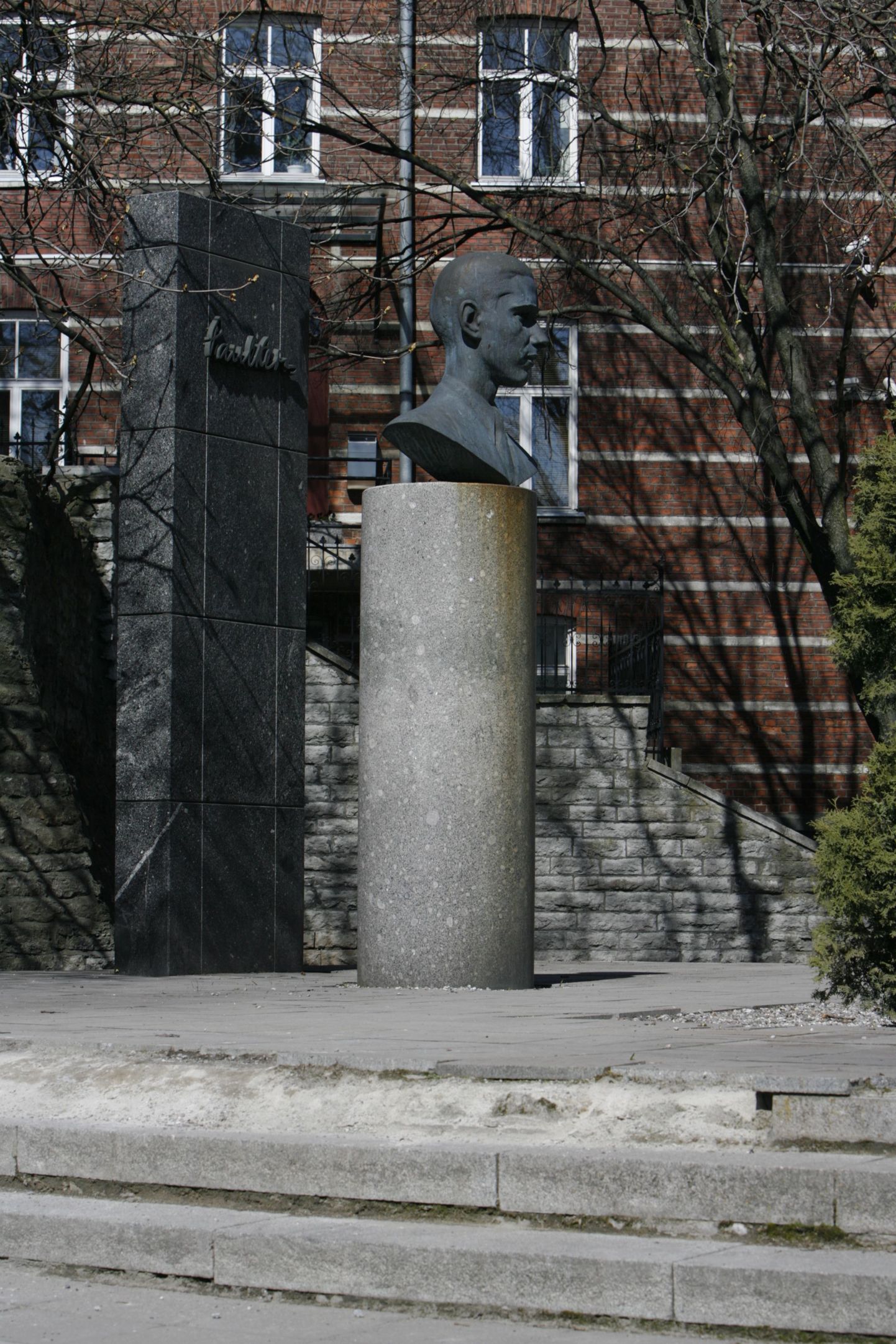 Paul Kerese monument.