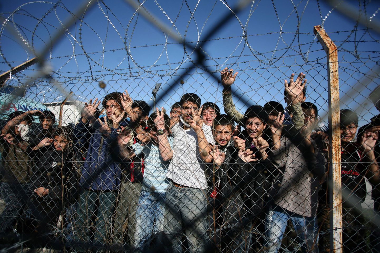 Иммигранты на греко-турецкой границе. Снимок иллюстративный.