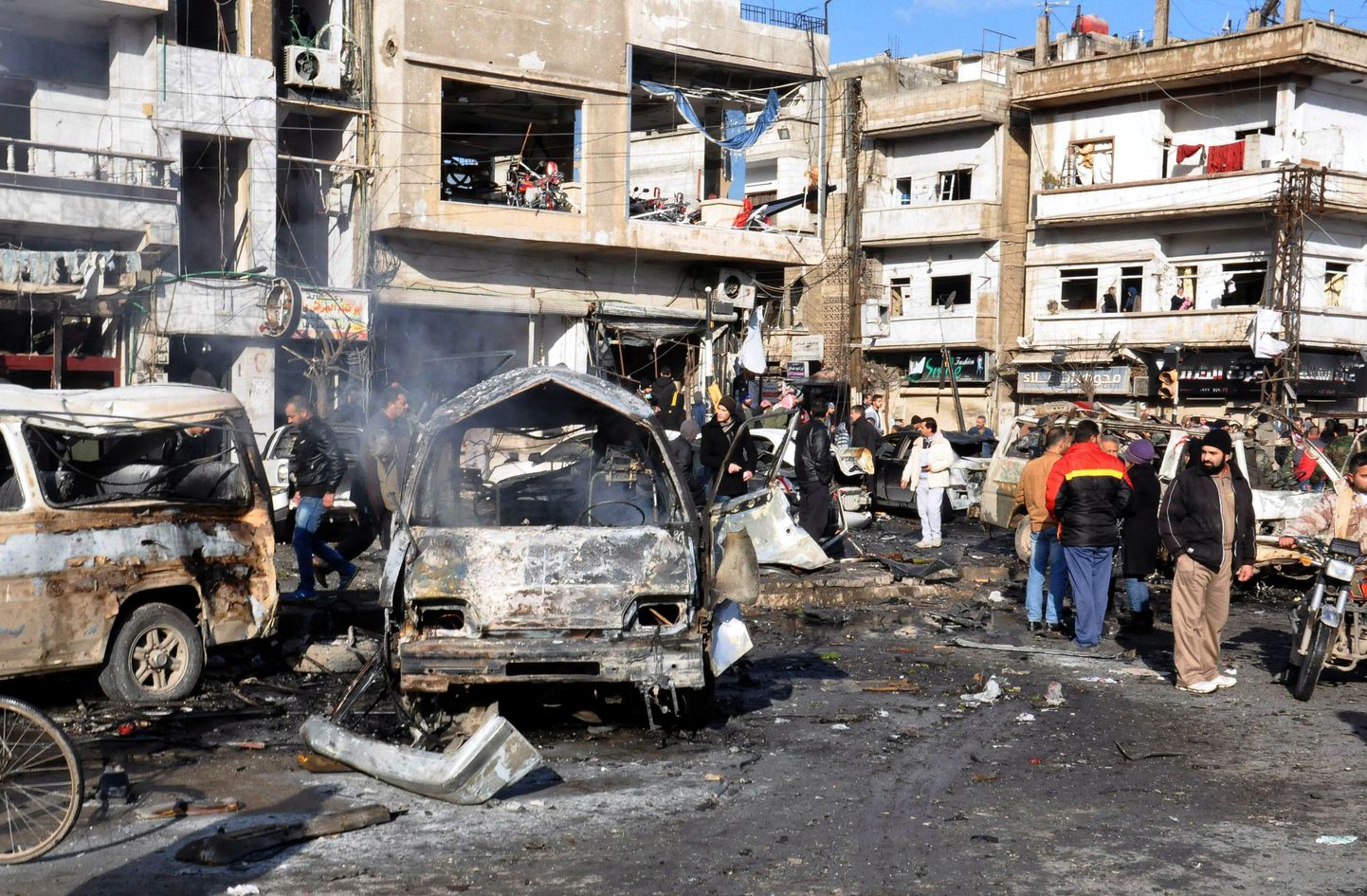 Autopommirünnak toimus sel nädalal ka Homsi provintsis Zahraas, surma sai kümneid inimesi.
