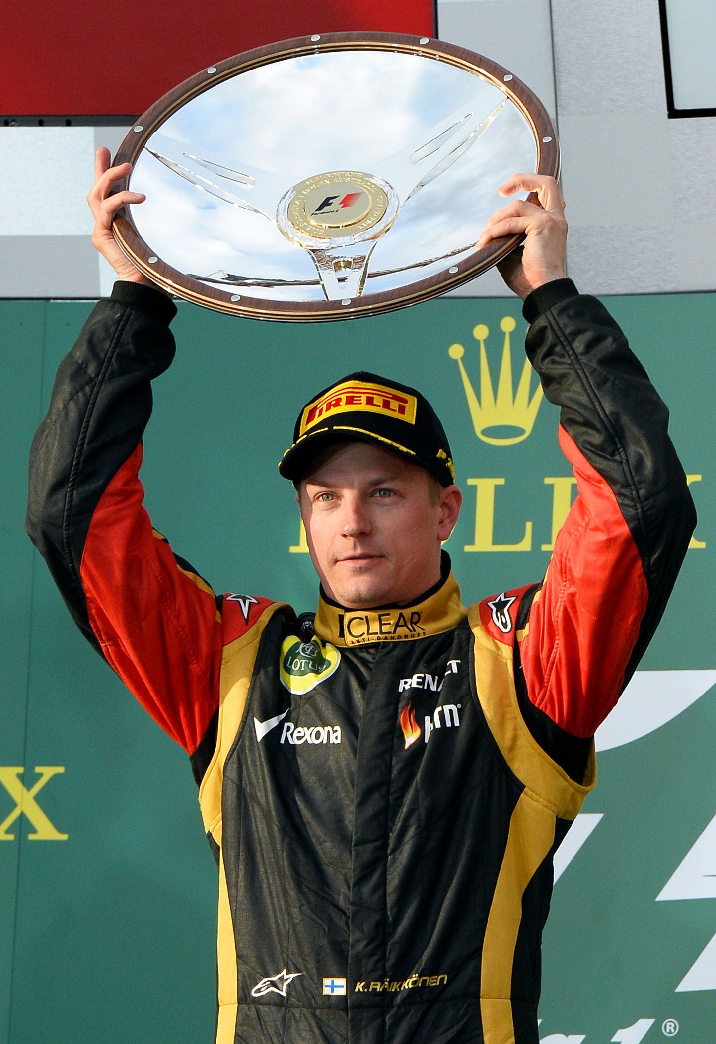 Kimi Räikkönen võitis hooaja avaetapi.