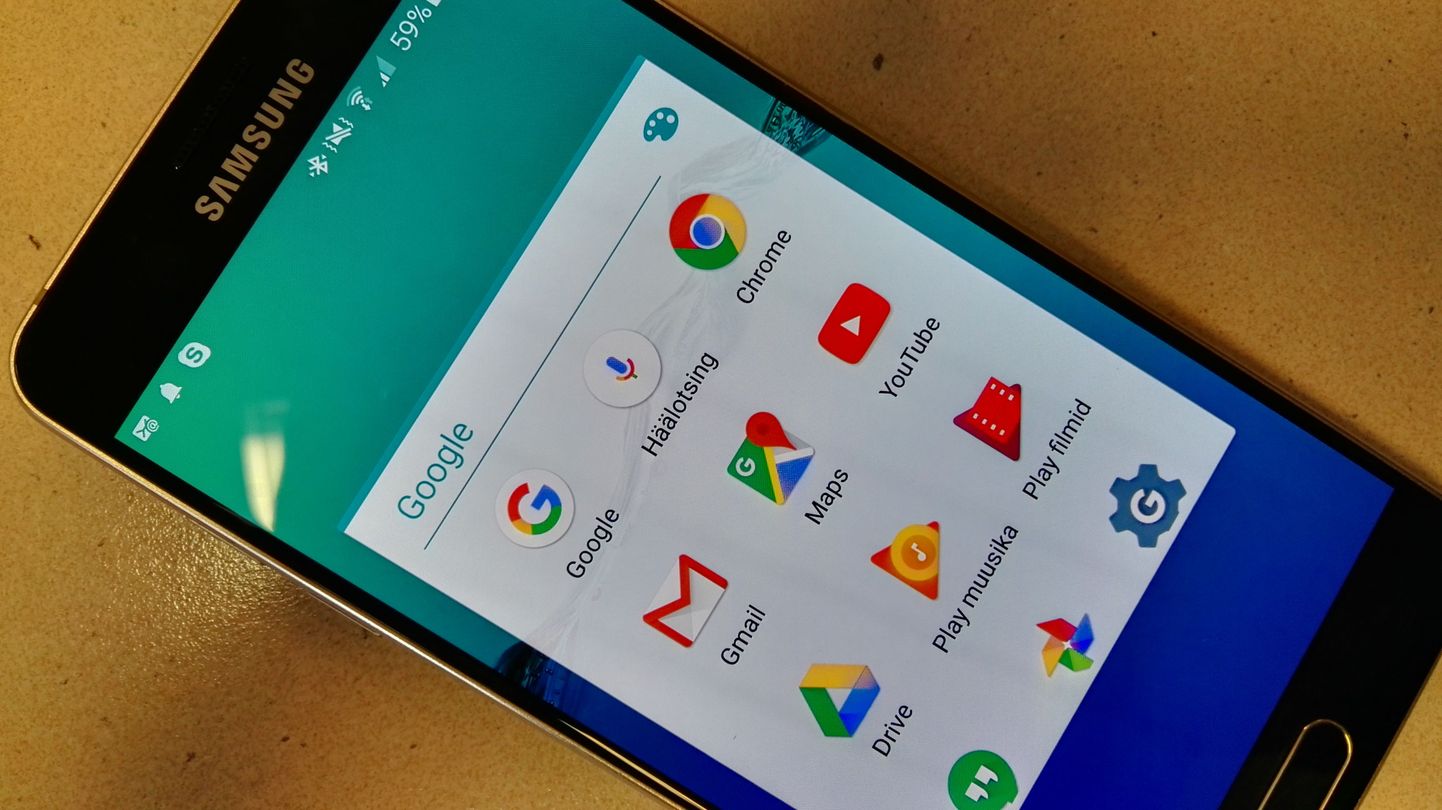 Google'i rakenduste kaust Samsungi telefonis