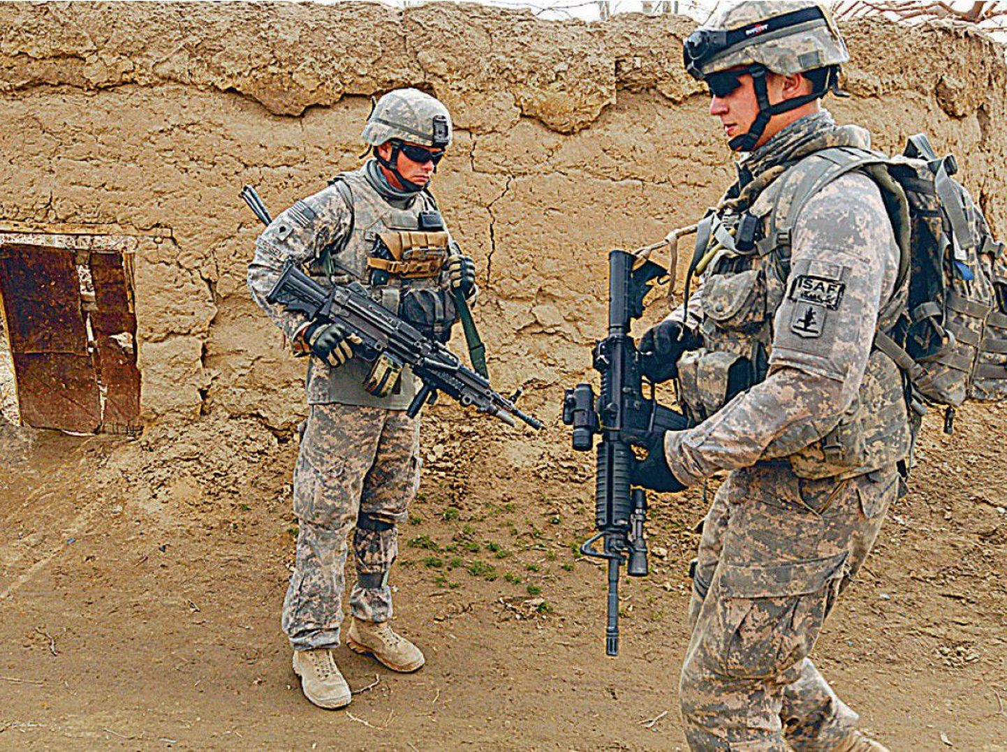 USA sõdurid Bagrami õhubaasi juures.