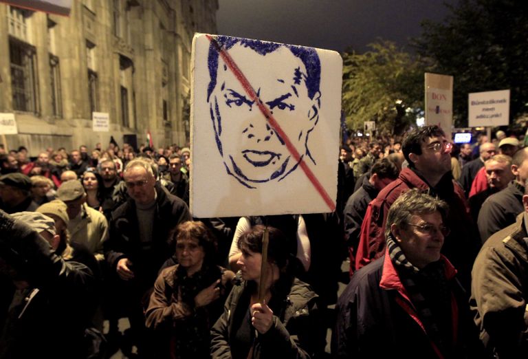 Peaminister Viktor Orbáni vastane meeleavaldus Budapestis. Foto: Scanpix
