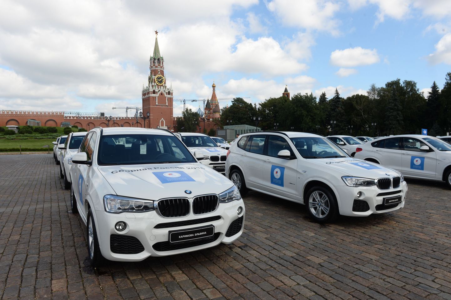 Venemaa medalivõitjaid premeeriti BMWdega.