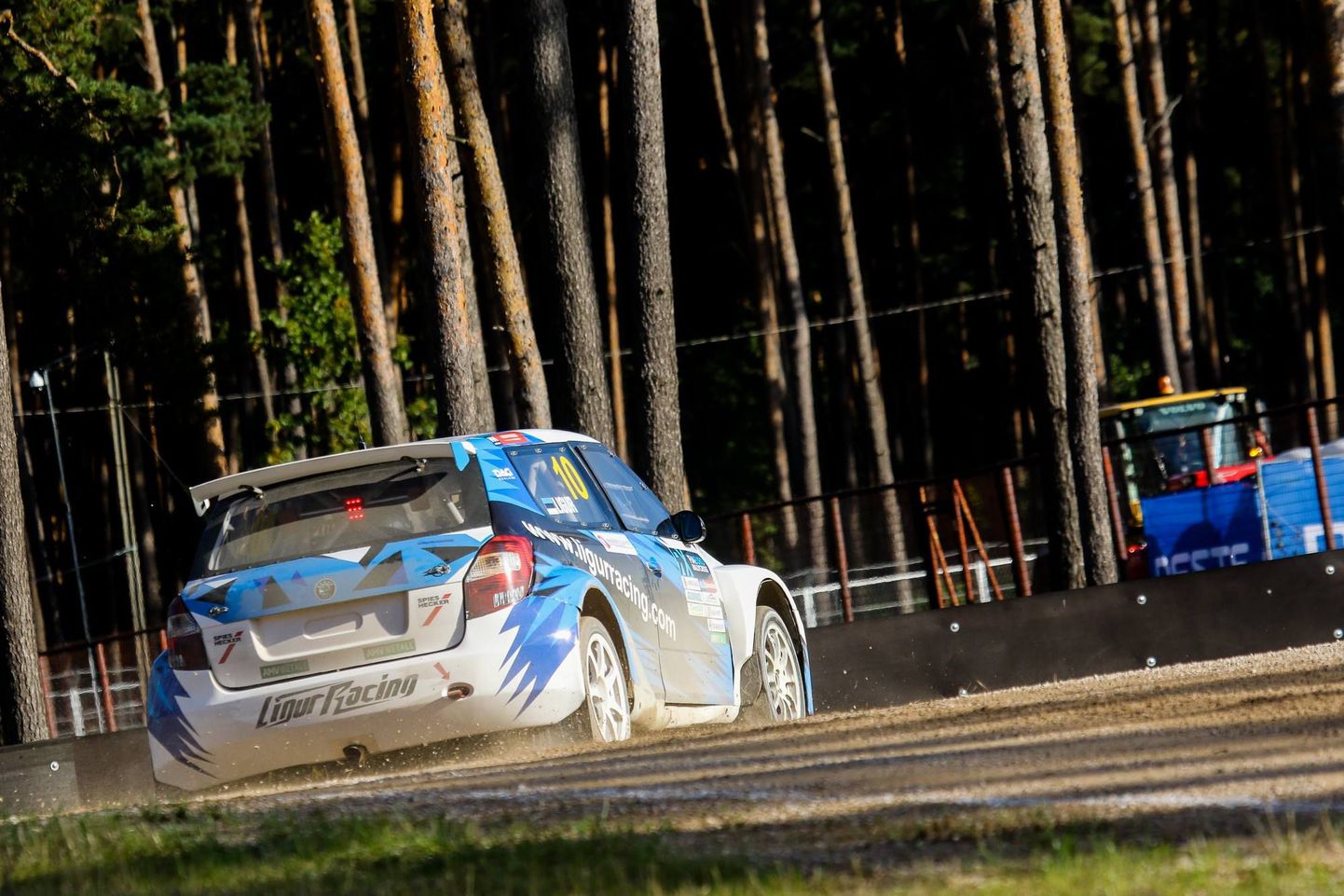 Eesti rallikrossisõitjatest näitas Lätis parimat minekut Janno Ligur.