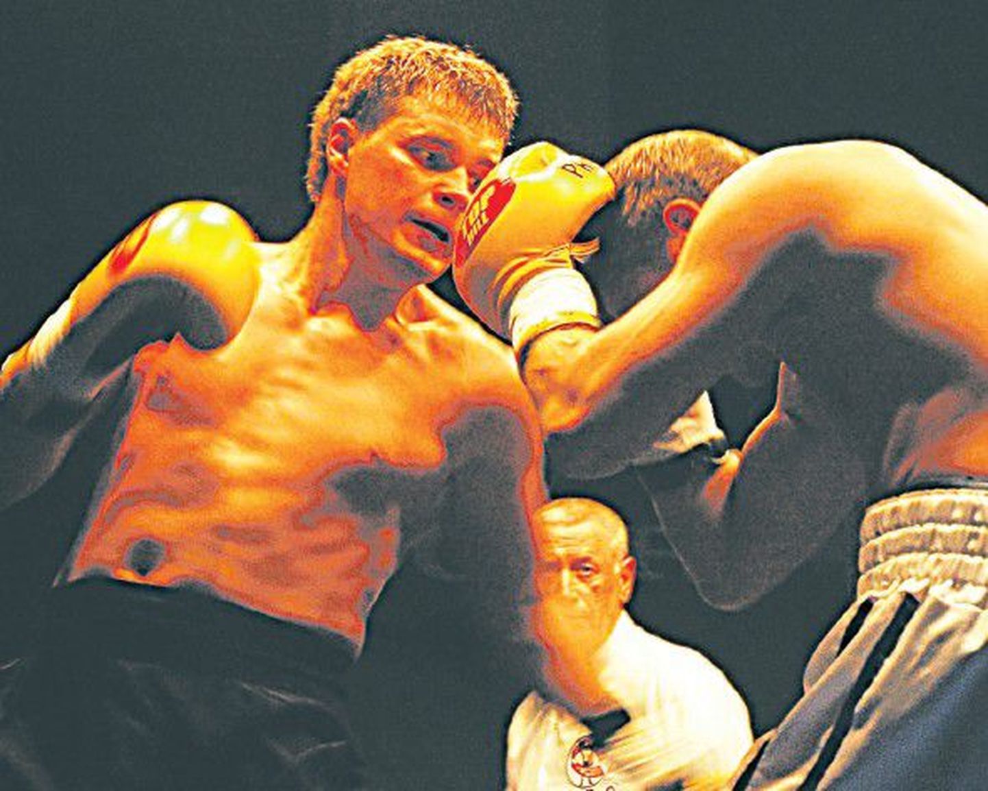 Для Сергея Мелиса сохранение титула чемпиона Балтийских стран станет еще одной ступенькой в его спортивной карьере. На фото: один из боев 2007 года.