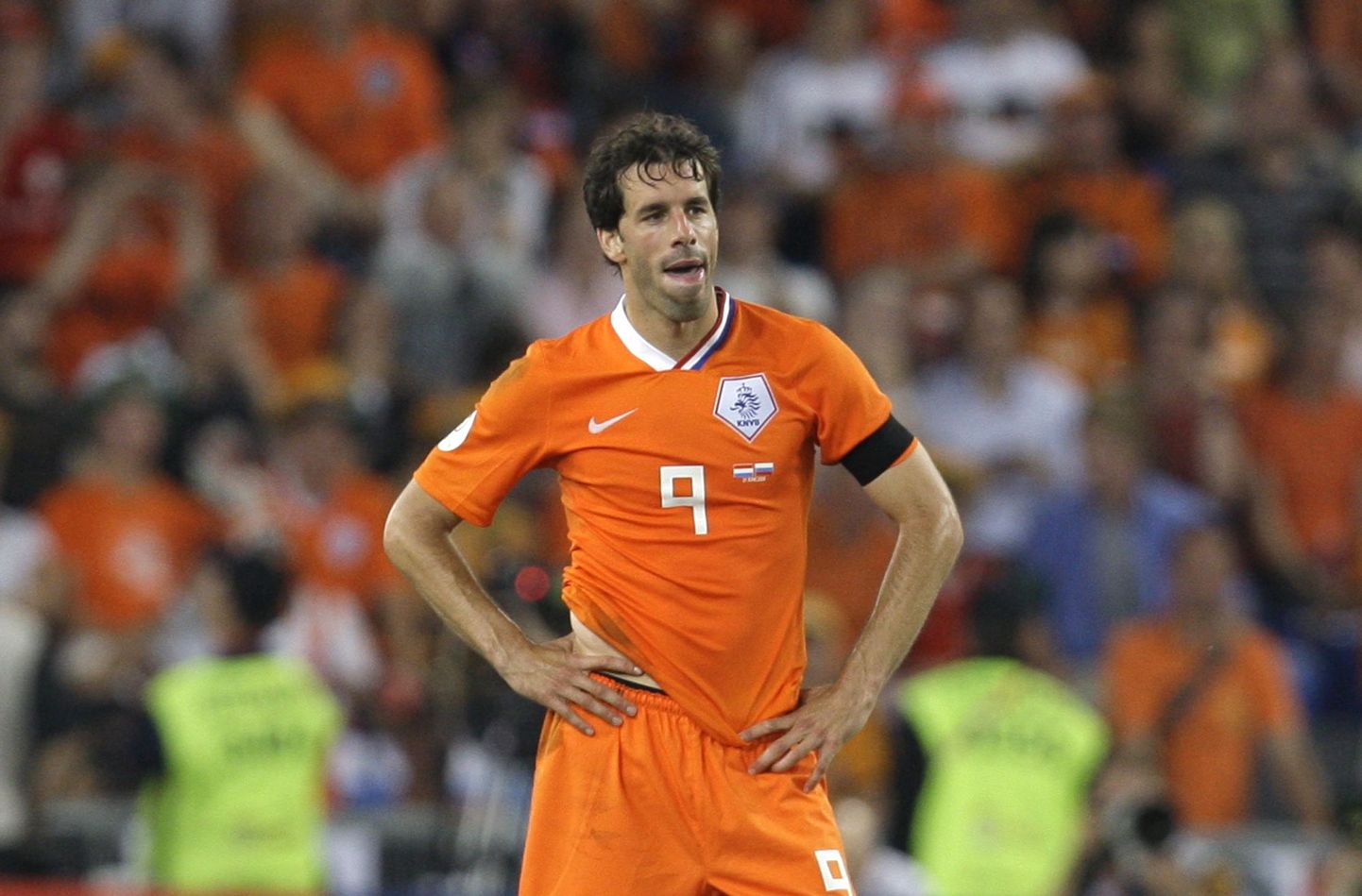 Hollandi jalgpallilegendist Ruud van Nistelrooy'st saab Hollandi koondise juures Guus Hiddinki abiline.