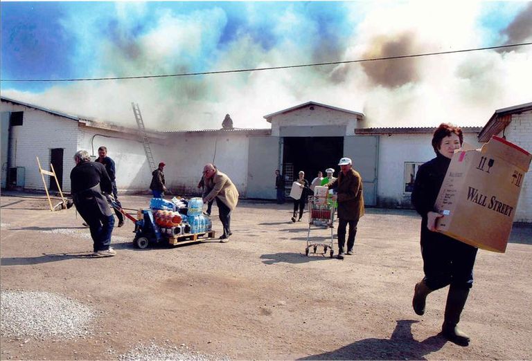 12. mail 2003. aastal hävis suur osa Lepna tootmiskompleksist tules.