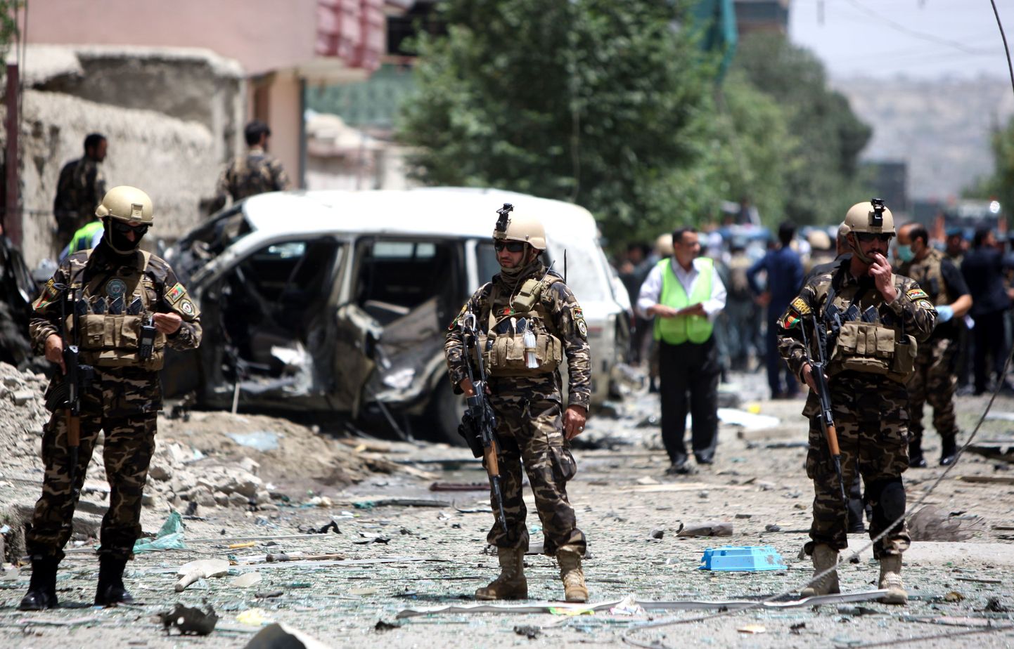Смертники атаковали советников НАТО в Кабуле.