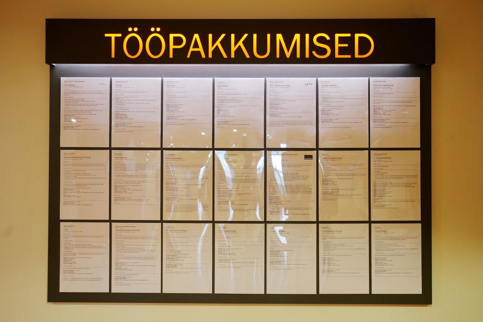 Töötukassa avas internetikeskkonna, kus tööandjad saavad panna üles oma ajutised tööpakkumised ja tööd vajavad inimesed saavad kiiresti tööandjatega ühendust võtta ning tööd saada.
