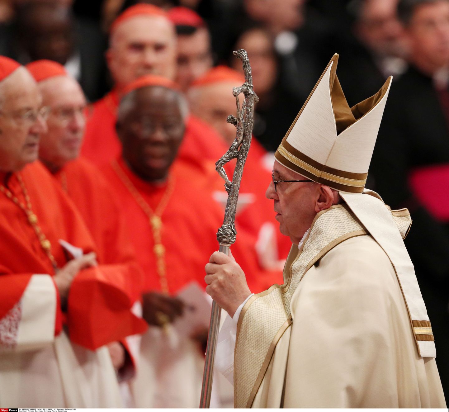 Kardinalide ametisse pühitsemise tseremoonia toimus Vatikanis, Püha Peetruse basiilikas.
