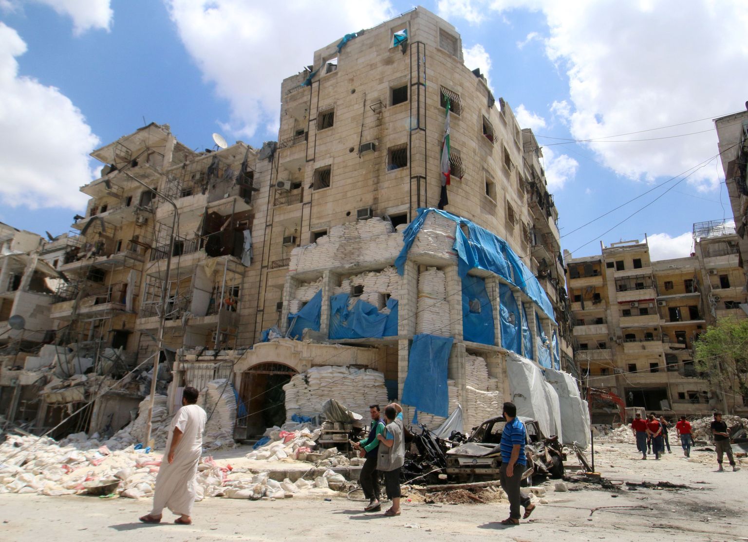 Möödunud kuul õhulöökides tabamuse saanud humanitaarabiorganisatsiooni Piirideta Arstid toetatud al-Quds haigla Aleppo mässuliste poolt kontrollitavas linnaosas.