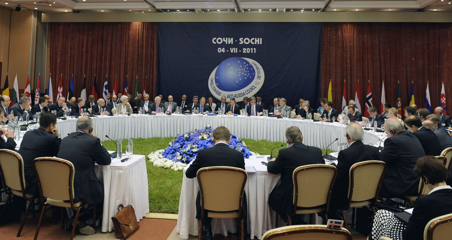 Venemaa ja NATO liidrid tänasel kohtumisel Sotšis.
