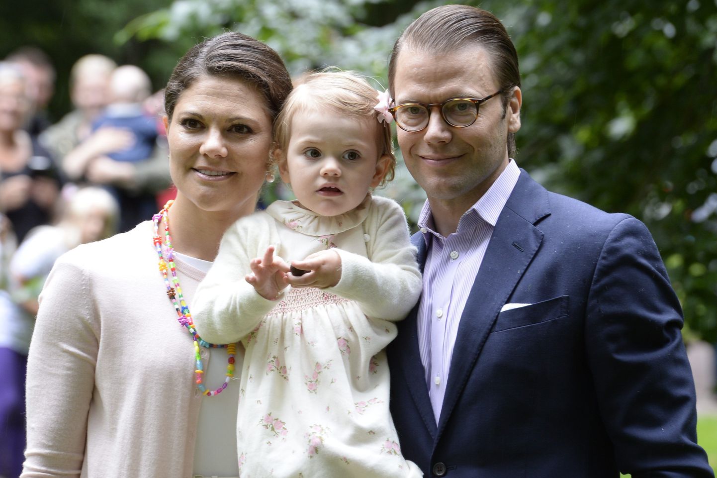 Rootsi kroonprintsess Victoria, ta tütar, printsess Estelle ja abikaasa, prints Daniel