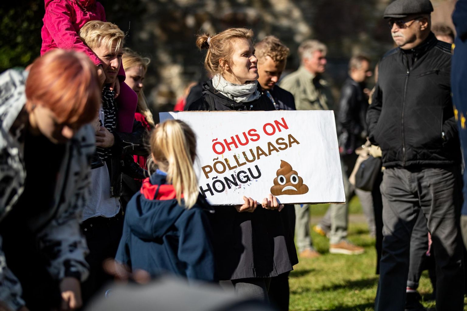 "Jah vabadusele, ei valedele" meeleavaldus Hirvepargis.