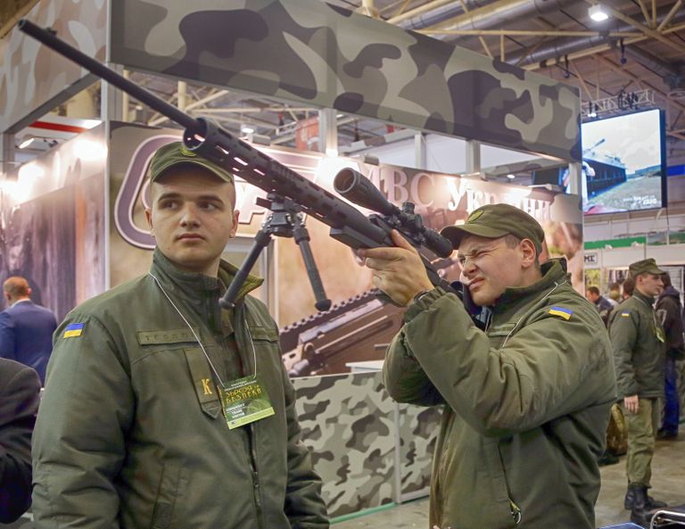 Relvanäitus Kiievis. Foto: Scanpix