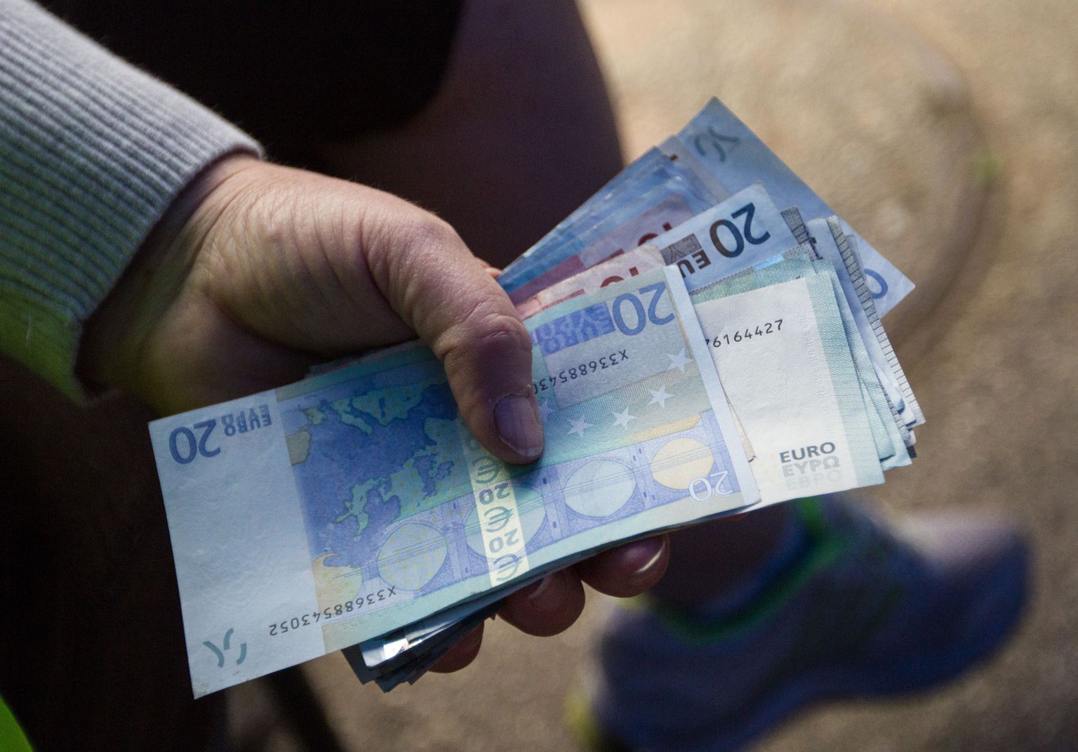 Üksi elava pensionäri toetus on 200 eurot. Foto on illustratiivne.