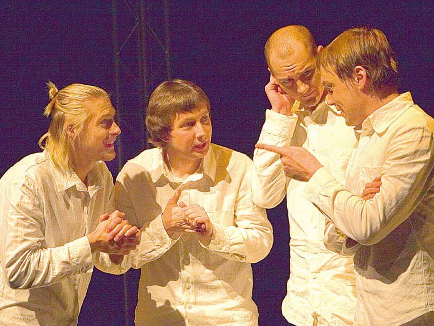 Tambet Tuisk (vasakult), Jaak Prints, Kristjan Sarv ja Gert Raudsep jutustavad lugusid nii, et igav ei hakka.