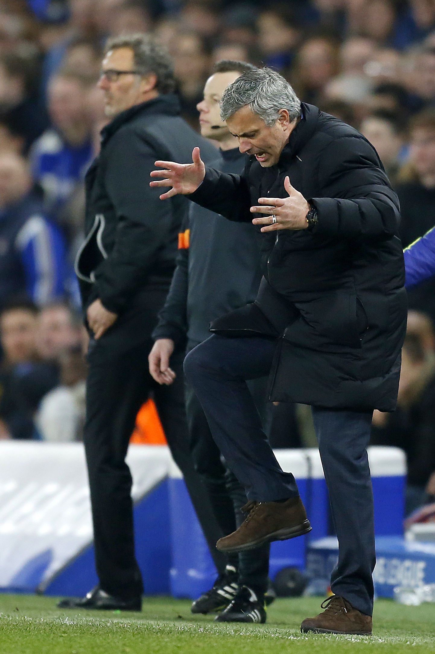 Londoni Chelsea peatreener Jose Mourinho eilse kohtumise ajal.