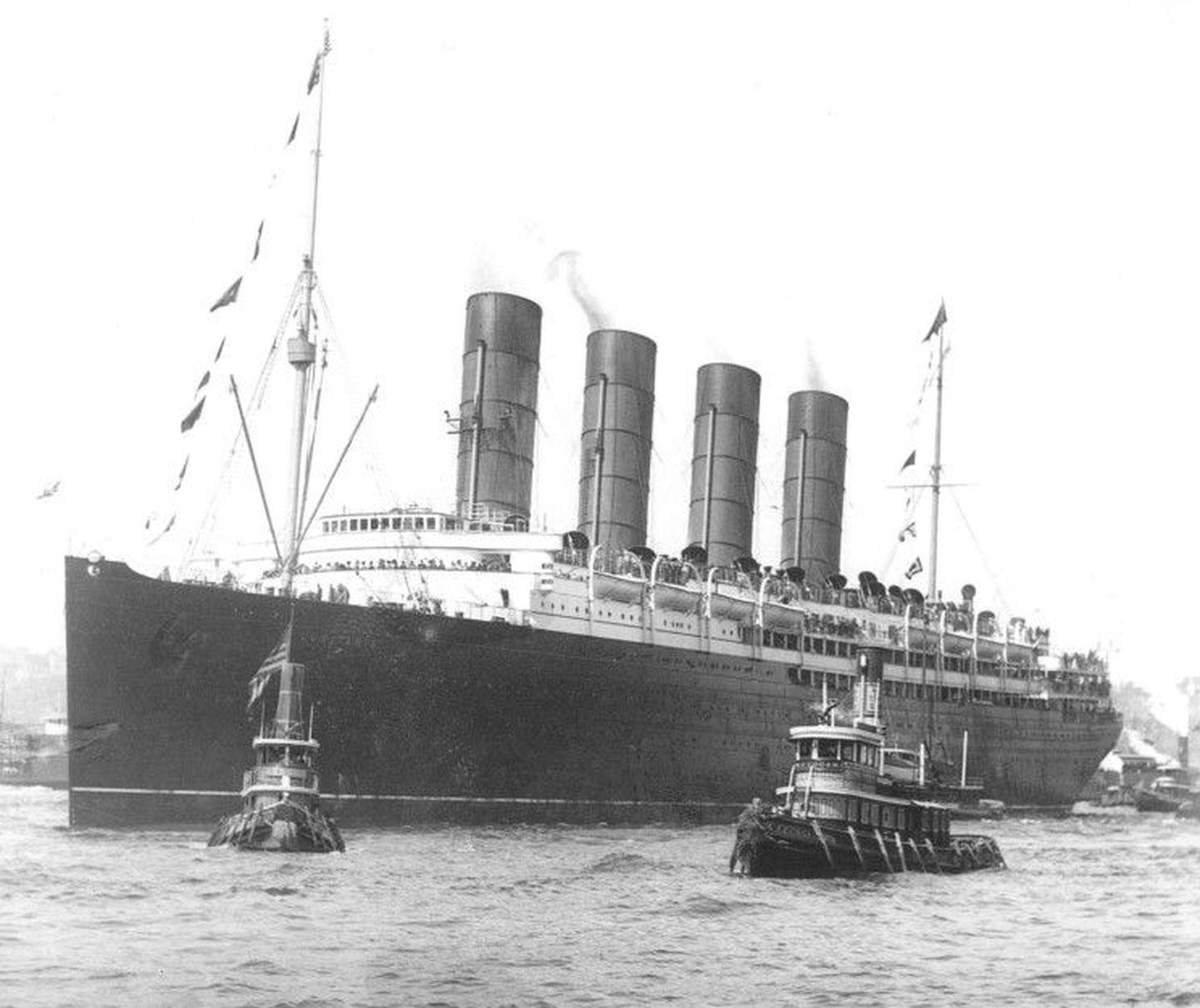 RMS Lusitania saabus esimest korda New Yorki septembris 1907.