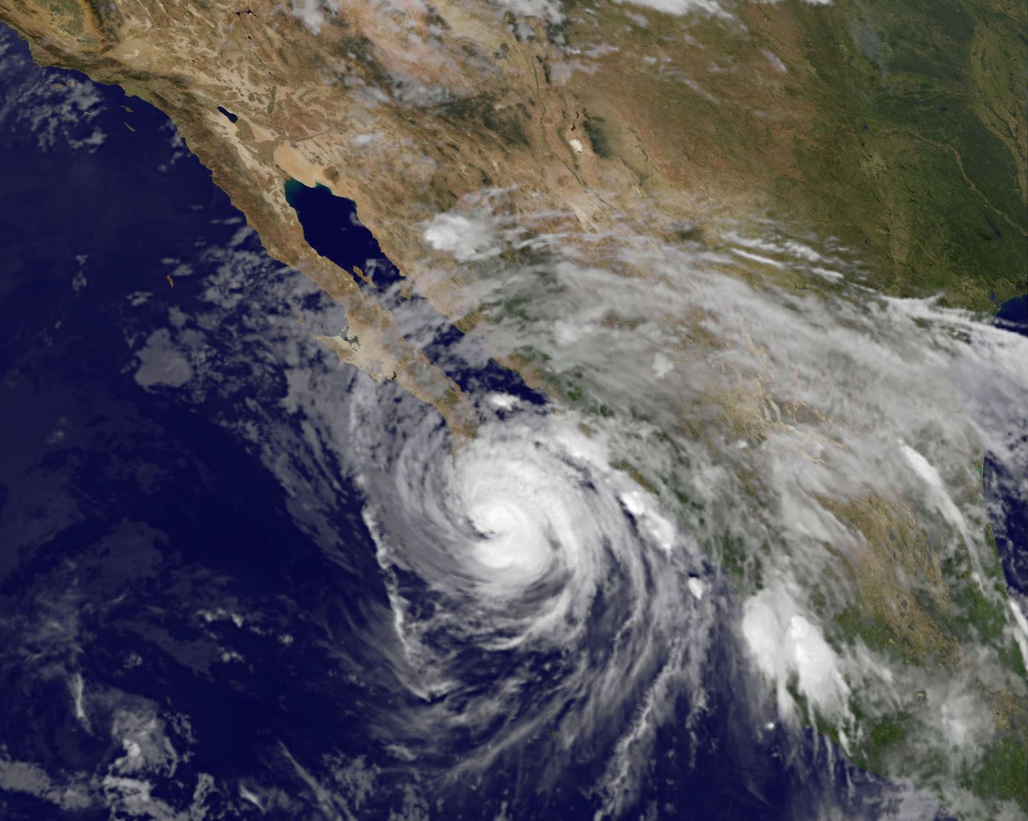 Orkaan Jimena Mehhiko Baja California poolsaare kohal.