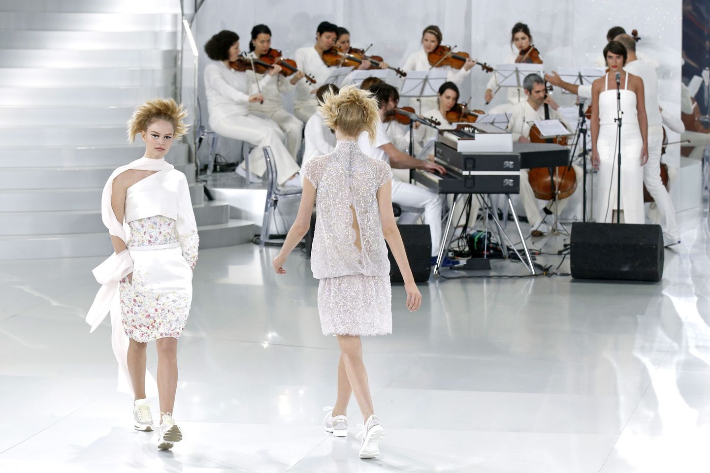 Karl Lagerfeldi kevad/suvi 2014 kollektsiooni Chaneli moemajale.