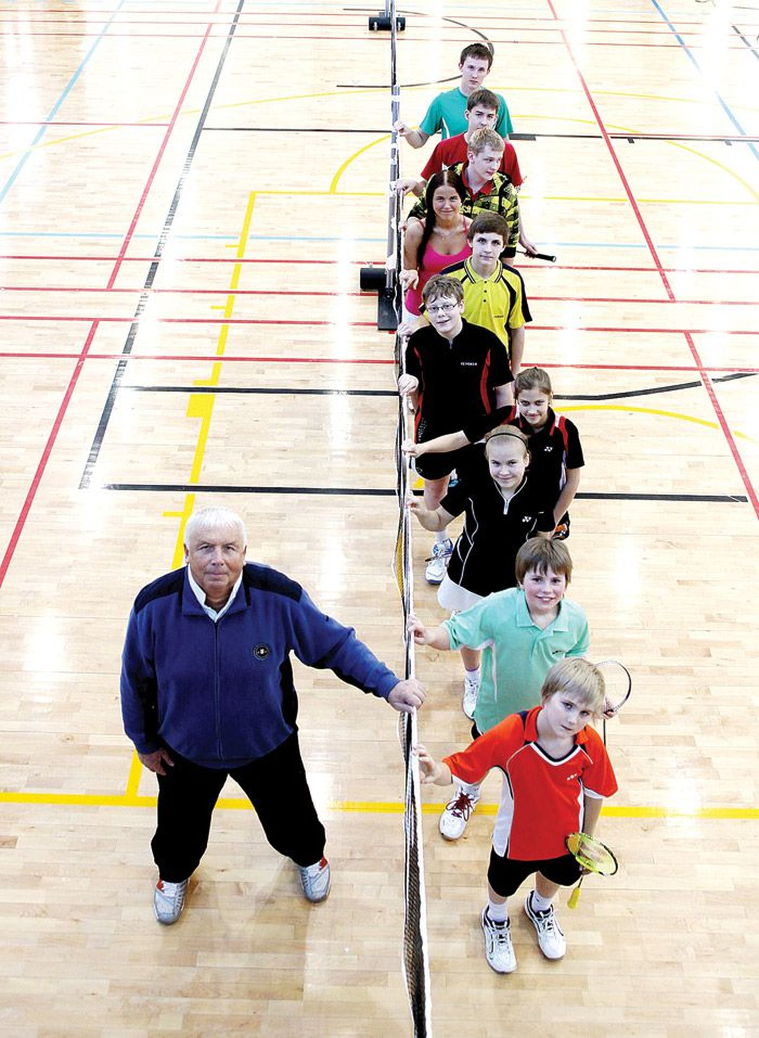 Mart Siliksaar (vasakul) ja tema õpilastest Eesti meistrid (eest taha) Karl Kert, Matis Kaart, Edith Rästa, Liisa Tannik, Mart Ott, Heiko Zoober, Marianne Haar, Hendrik Neemre, Mihkel Laanes (kahekordne) ja Sten Rääbis (kahekordne).