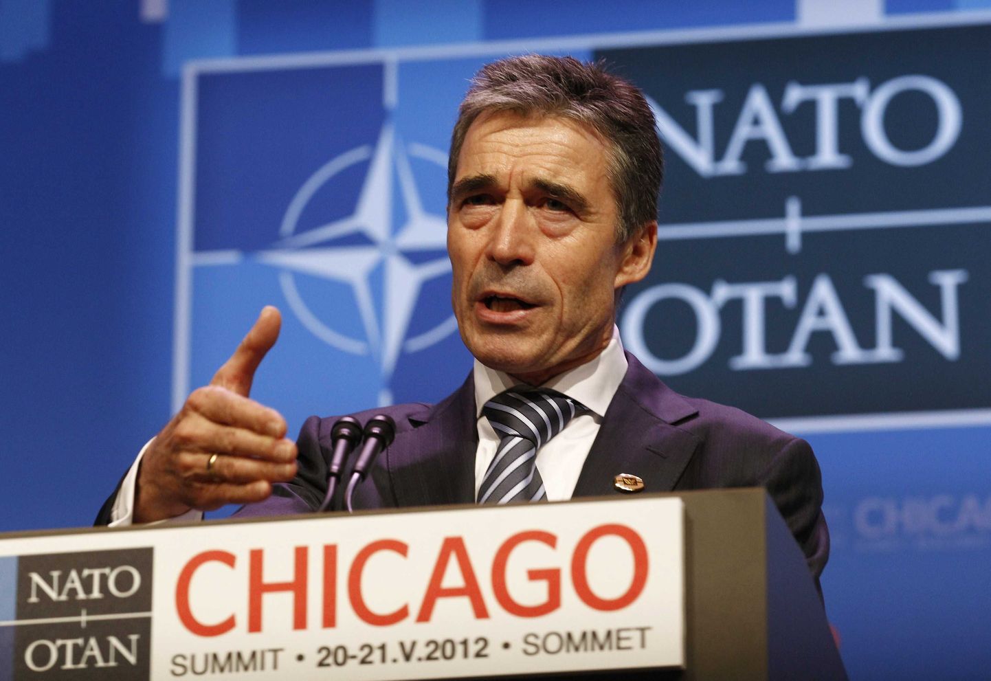 Peasekretär Anders Fogh Rasmussen eelmisel NATO tippkohtumisel Chicagos.