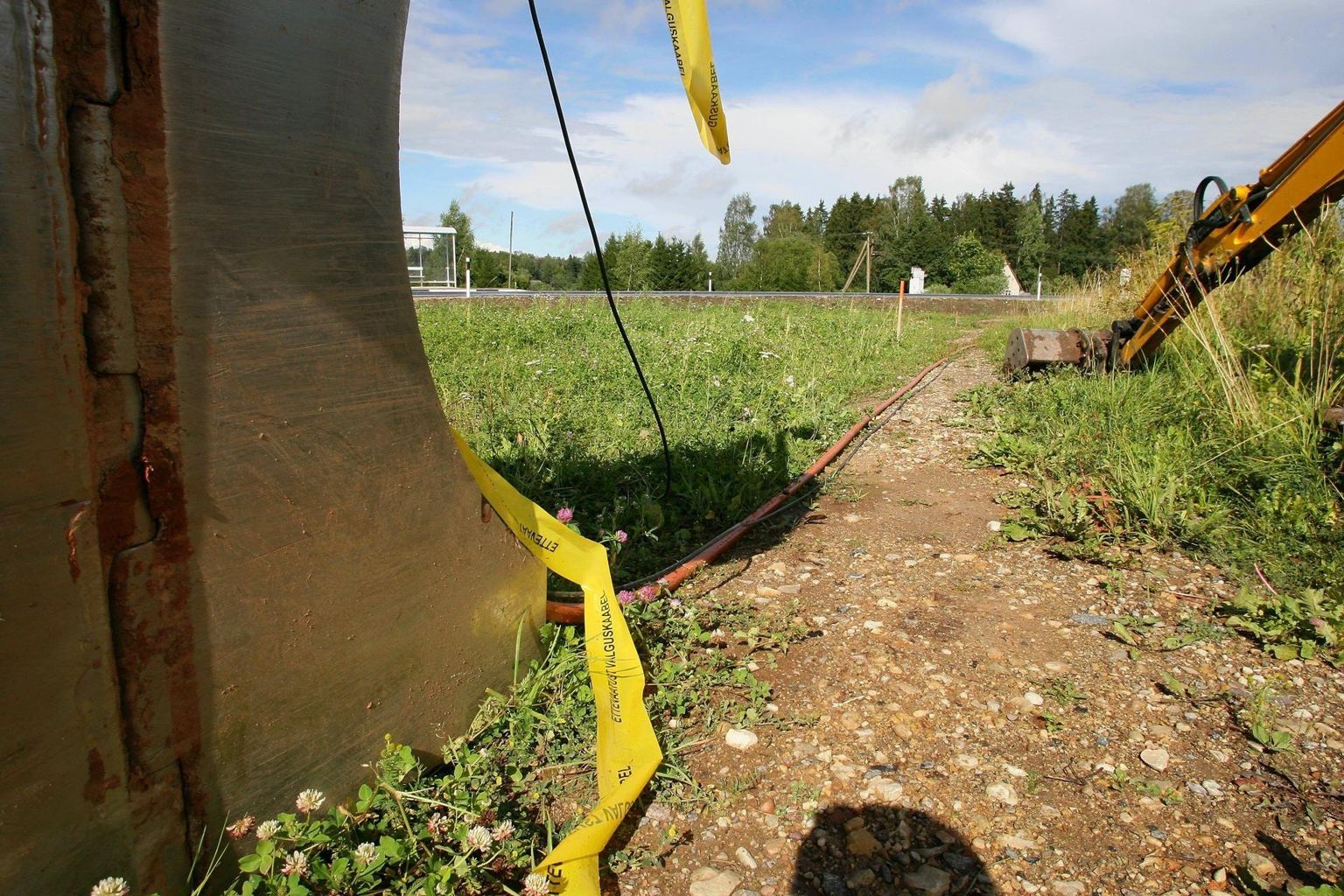 Kiiret ühendust võimaldav kaabel pole jõudnud veel kaugeltki mitte kõigisse Eesti paikadesse.