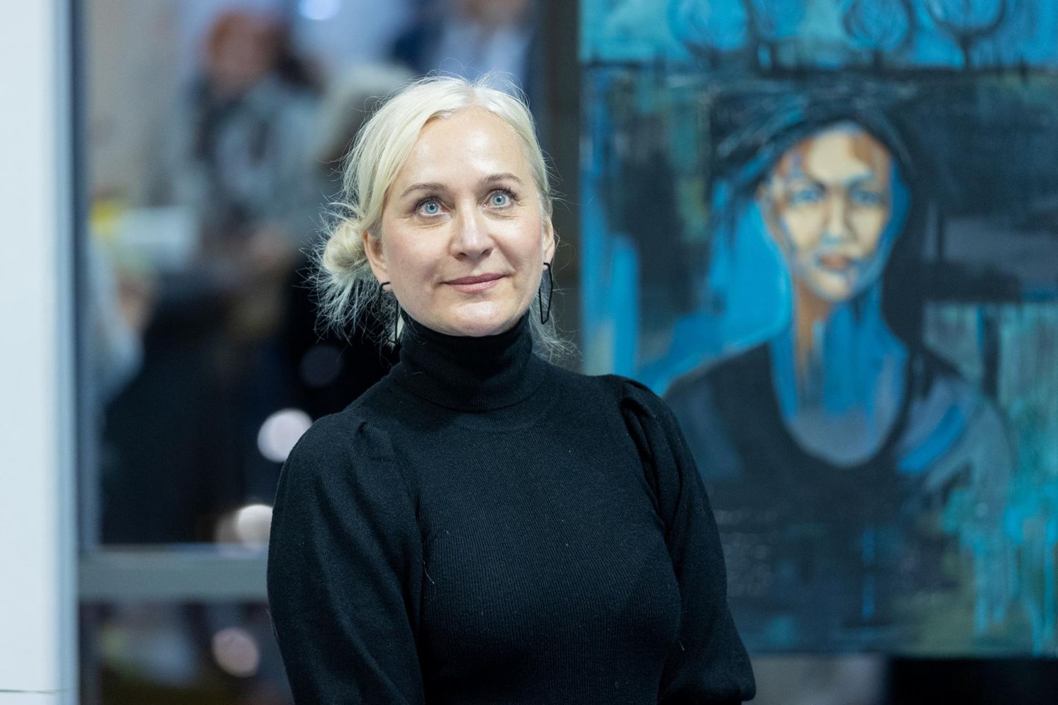 Jule Käen-Torm maalinäituse "Kulgemise maailmad" avamisel Rakvere spordikeskuses.