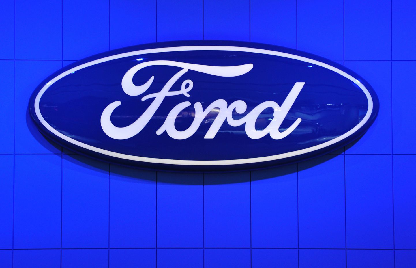 Логотип Ford.