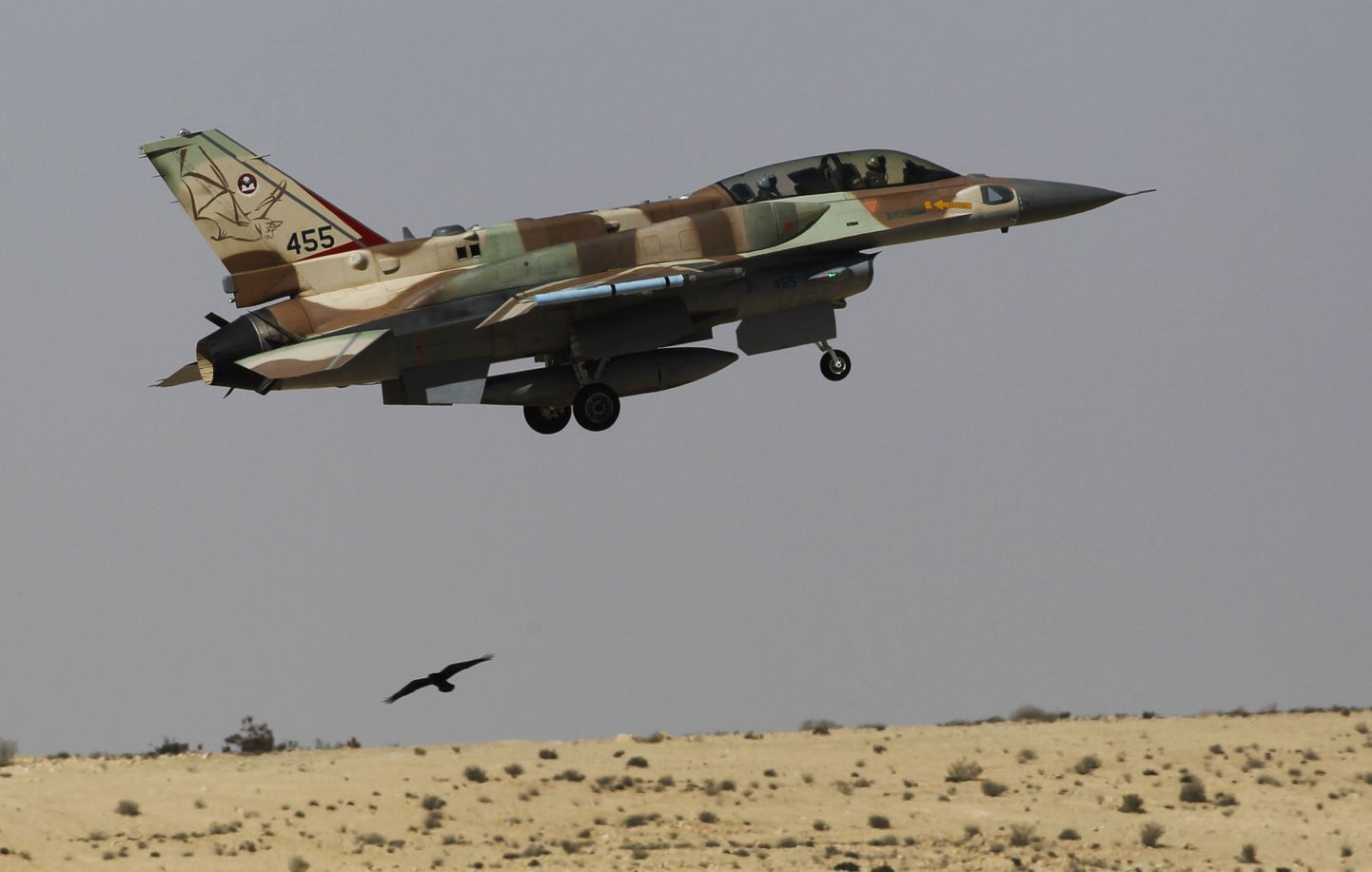 Iisraeli F-16 hävitaja