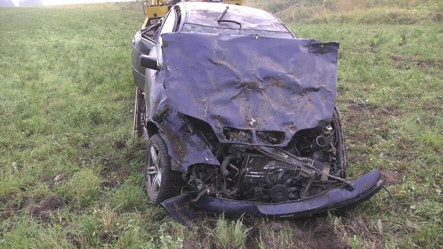 9. augustil sattus avariisse BMW, mida juhtinud mees suri haiglas.