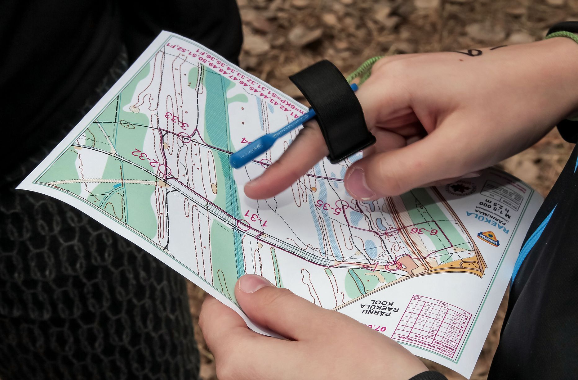 Orienteerumine. Foto on illustreeriv.