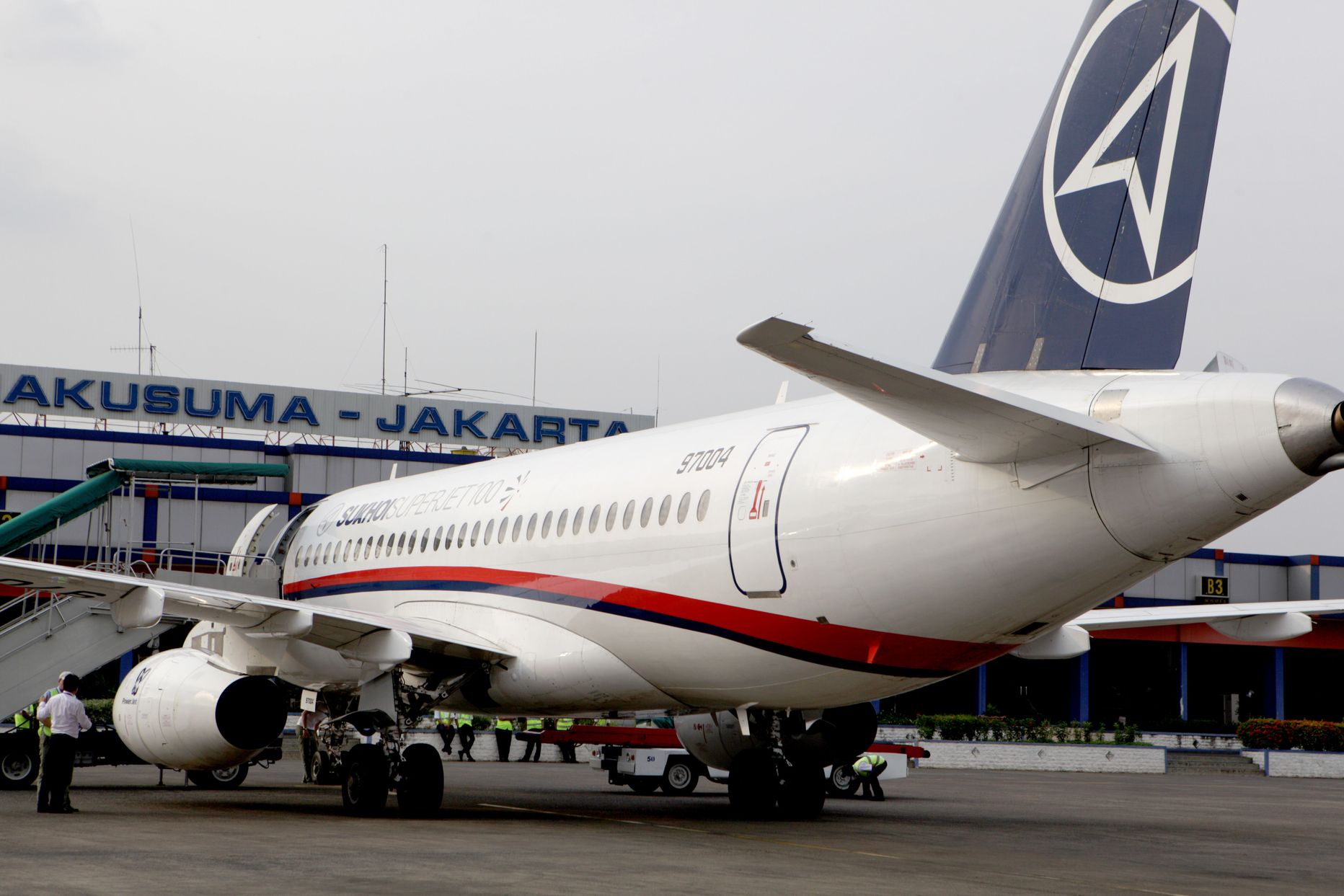SuperJet-100