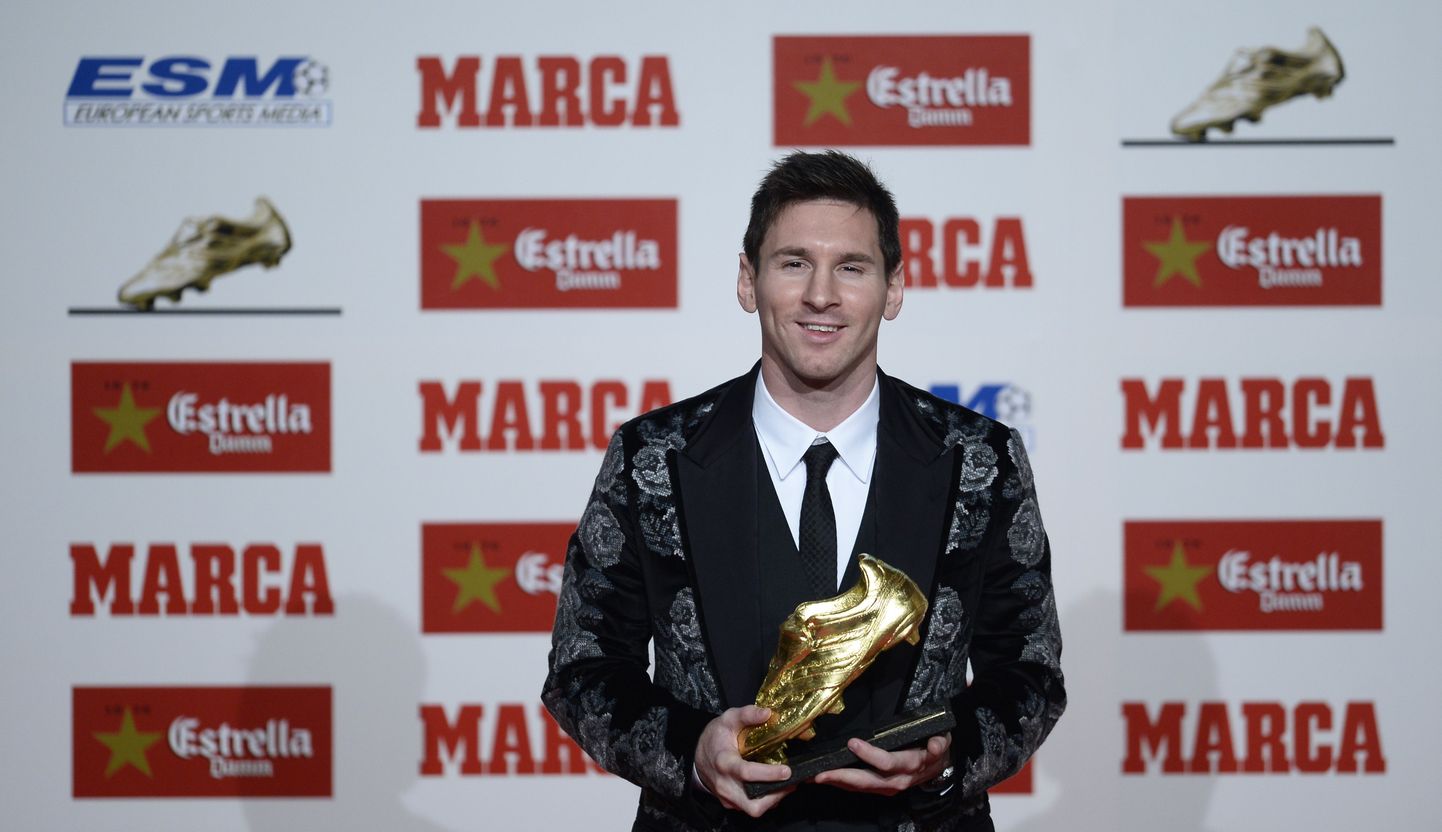Lionel Messi järjekordset auhinda vastu võtmas.