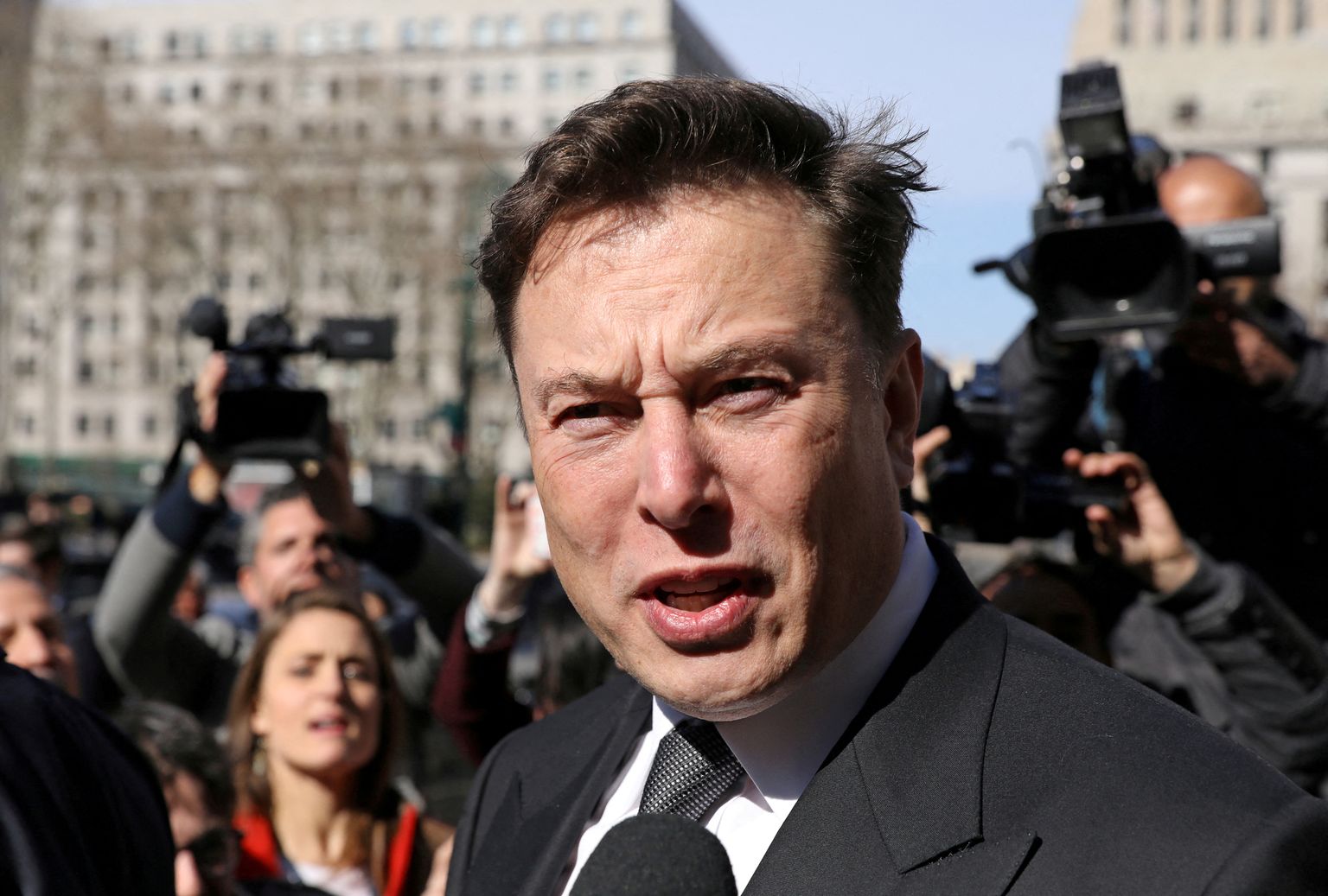 Elon Muskil on uued ostuplaanid