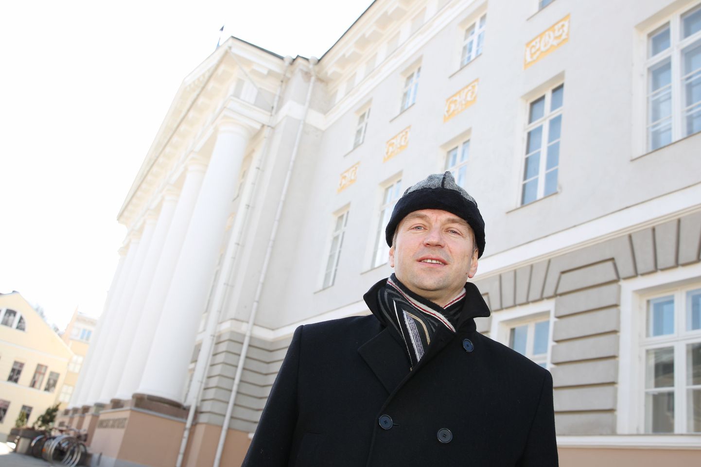 Valdur Mikitast saab järgmiseks õppeaastaks Tartu ülikooli vabade kunstide professor.