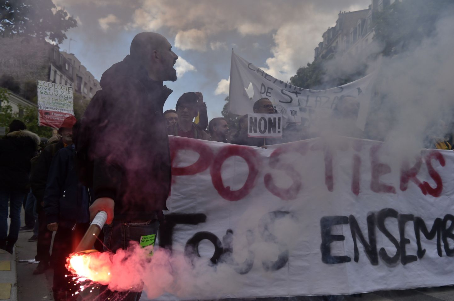 Kaks kuud tagasi alanud protestilained ei näita vaibumismärki. Täna olid jälle meeleavaldajad tänavatel mitmetel linnades üle Prantsusmaa.