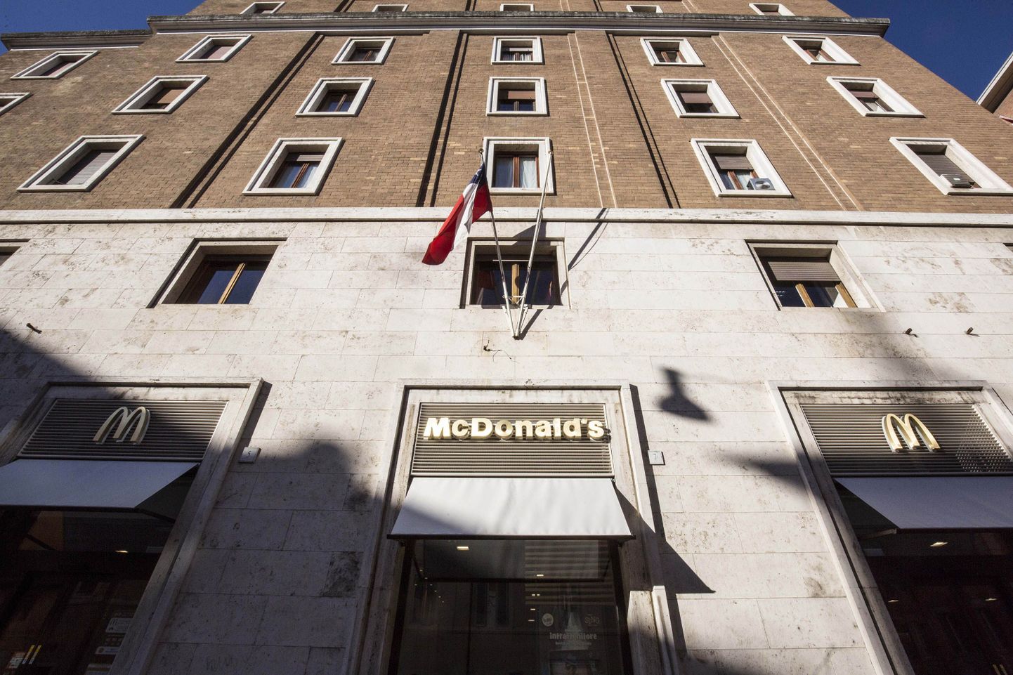 Vatikanis avatud palju kära tekitanud McDonald's.
