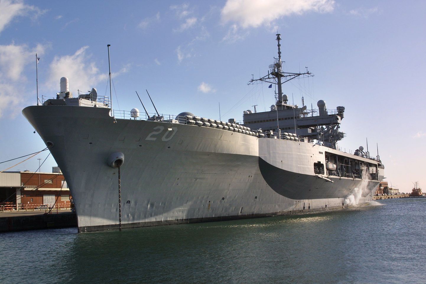 USS Mount Whitney 2002. aastal Kopenhaagenis.
