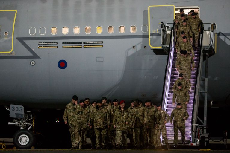 NATO sõdurid saabusid Ämarisse.