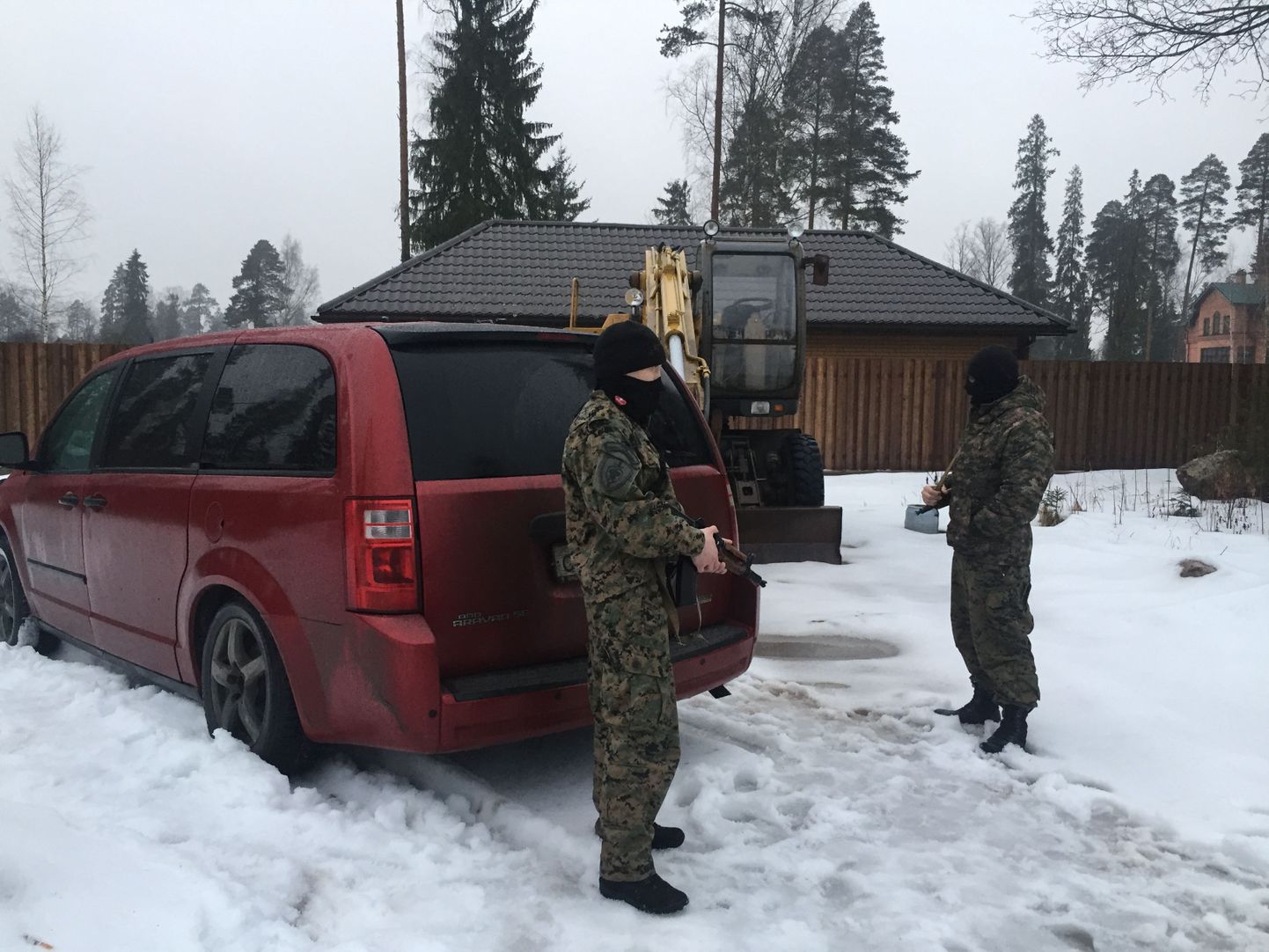 Российская полиция задержала преступную группировку, которая перевозила наркотики из Эстонии в Россию.