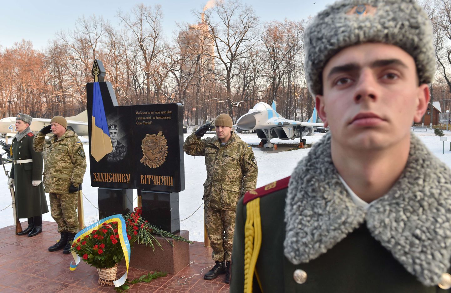 Kodumaa kaitsjate monumendi avamine Kiievis.