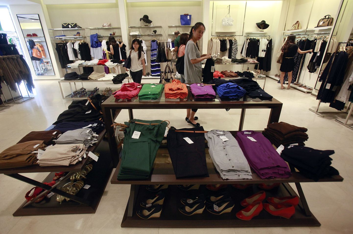 Kiirmoe lipulaeva Zara pood Bangkokis.
