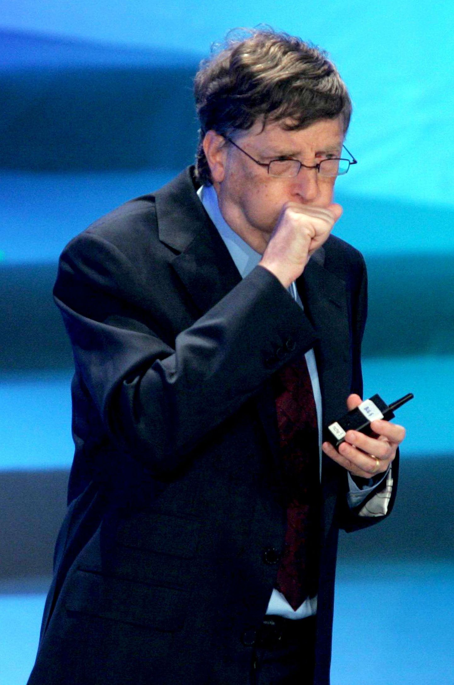 Pildil köhib Bill Gates