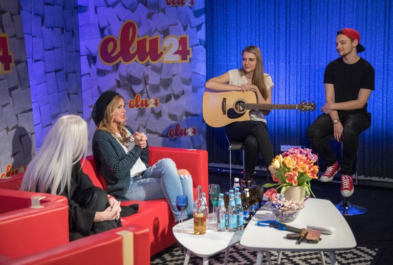 Elu Võimaluse võitja Charlie Elu24 live-stuudios koos Kerli Kõivu ja Anu Saagimiga