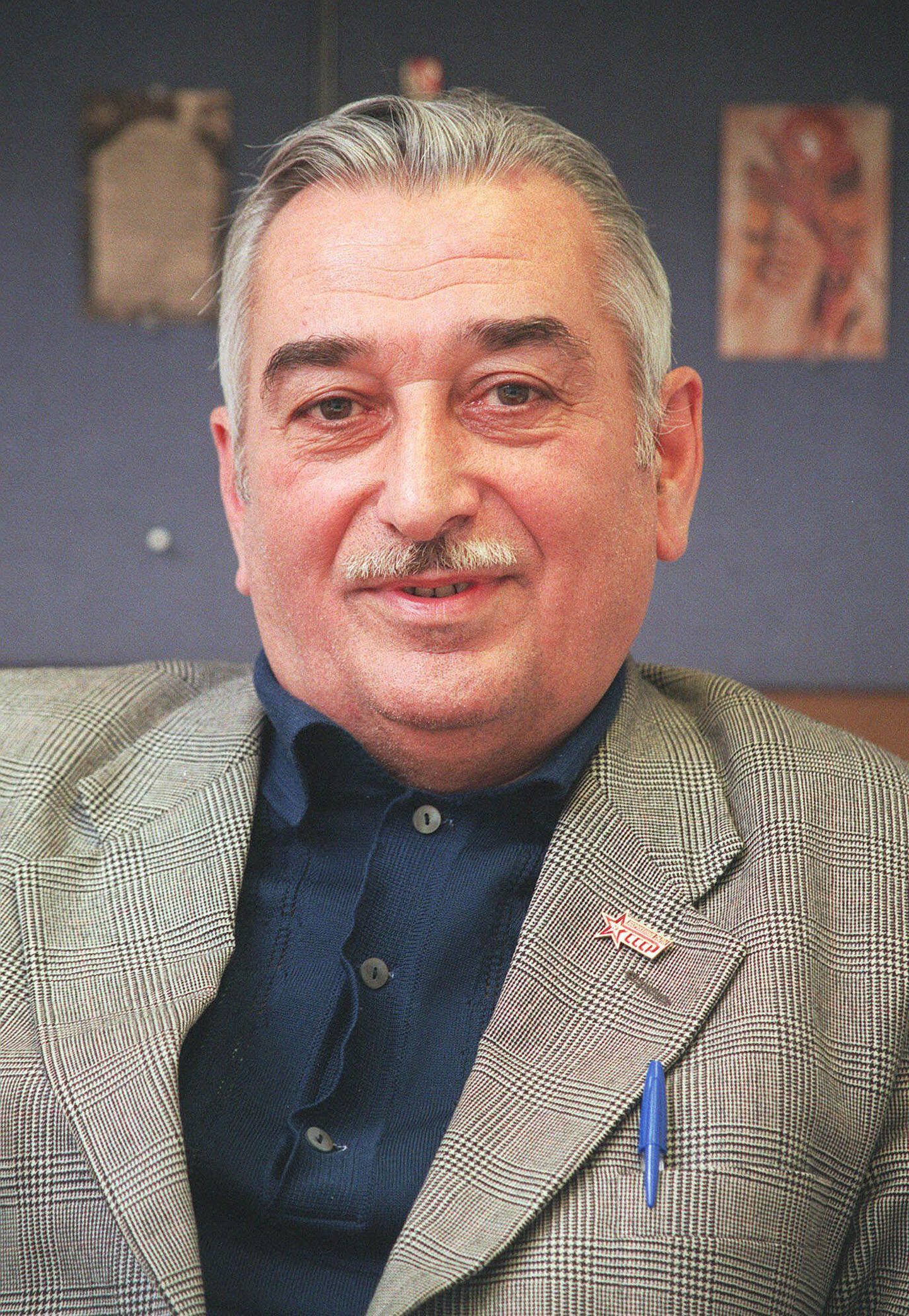 Jossif Stalini pojapoeg Jevgeni Džugašvili.