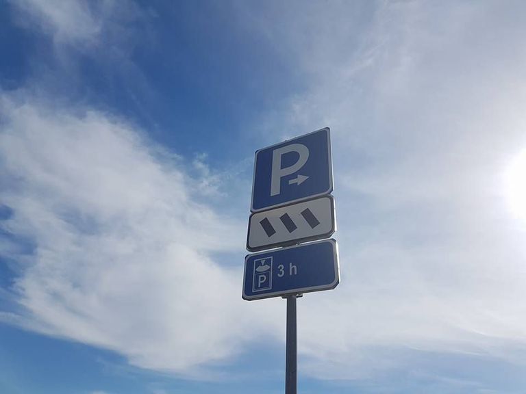 Парковка в Пирита.